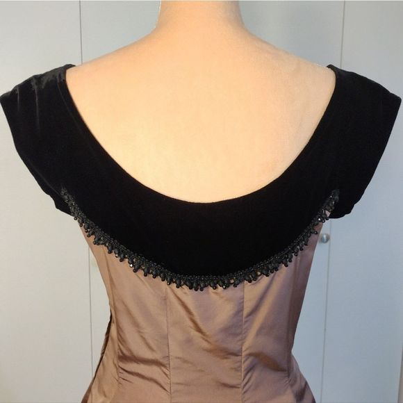 Handmade Vntg 1950s Black Velvet & Brown Midi Swing Dress - Picture 13 of 16